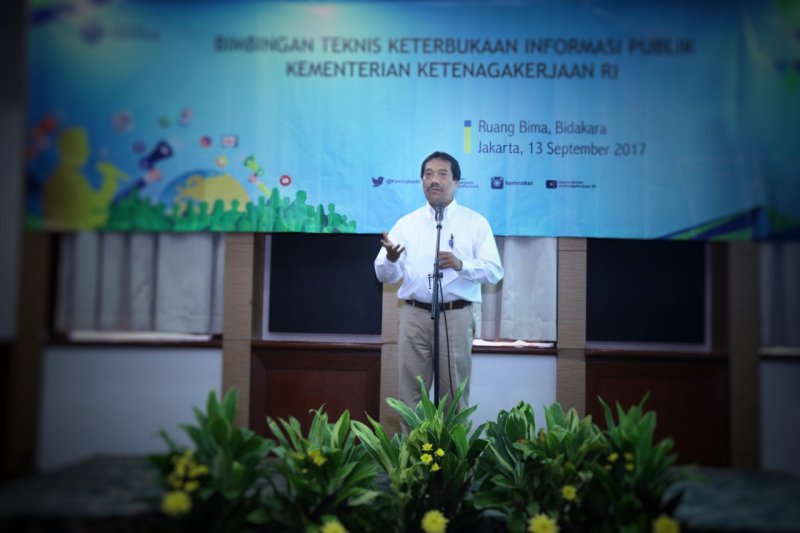Bimbingan Teknis Keterbukaan Informasi Publik di Kementerian Ketenagakerjaan