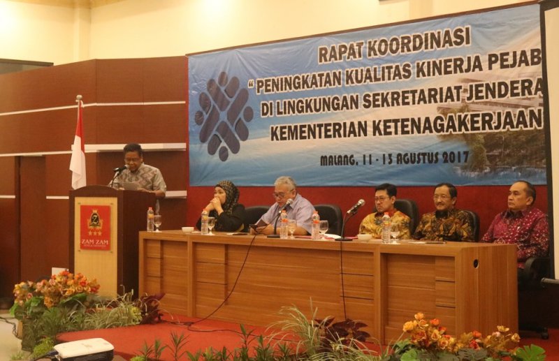 Rapat Koordinasi Peningkatan Kualitas Pejabat di Lingkungan Sekretariat Jenderal Kementerian Ketenag
