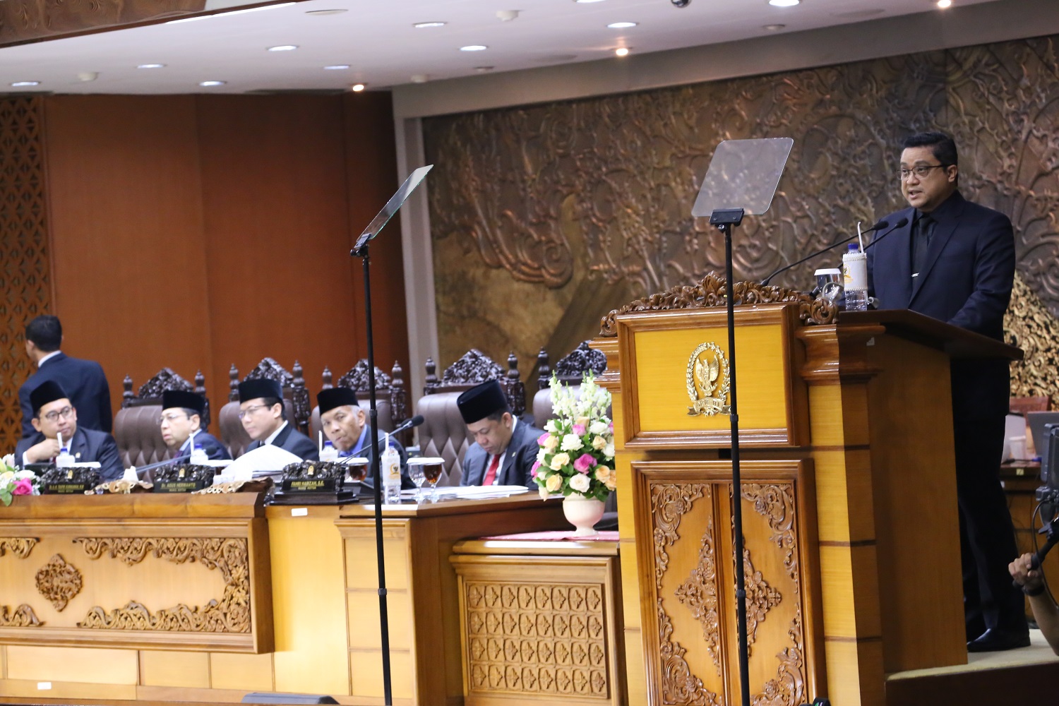 Rapat Paripurna Dewan Perwakilan Rakyat Republik Indonesia Pengesahan RUU tentang Perlindungan Peker